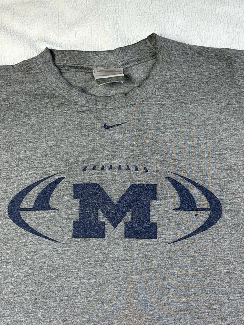 Y2K Vintage University of Michigan Wolverines Football Gray Nike T-Shirt Medium
